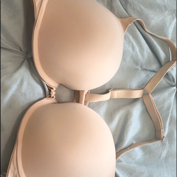 Bras - Picture 3 of 9